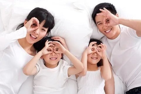 母乳代生宝宝湿疹，护理与应对策略